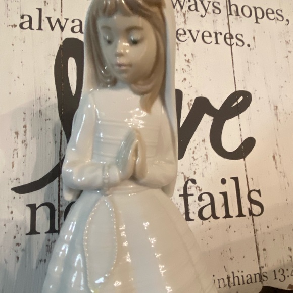 Nao by lladro first communion praying girl - Picture 3 of 5